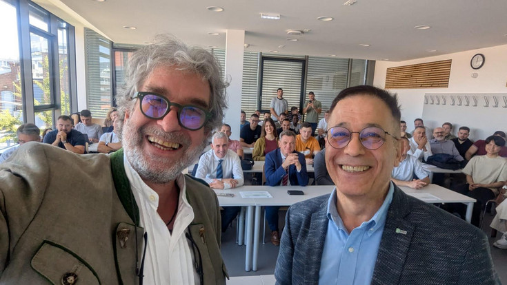 A selfie with Andreas Melcher and Rafat Al Afif from BOKU University in front of the CEEPUS summer school participants
