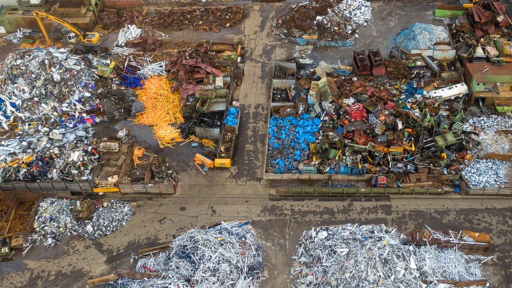 Schrottplatz von oben