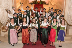 Die Jagdhornbläser*innengruppe beim BOKU Ball 2020