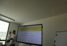 Die Präsentation von Stefan Bruntsch zur Organisation des öffentlichen Verkehrs in Niederösterreich und der Struktur und den Aufgaben der NÖVOG 