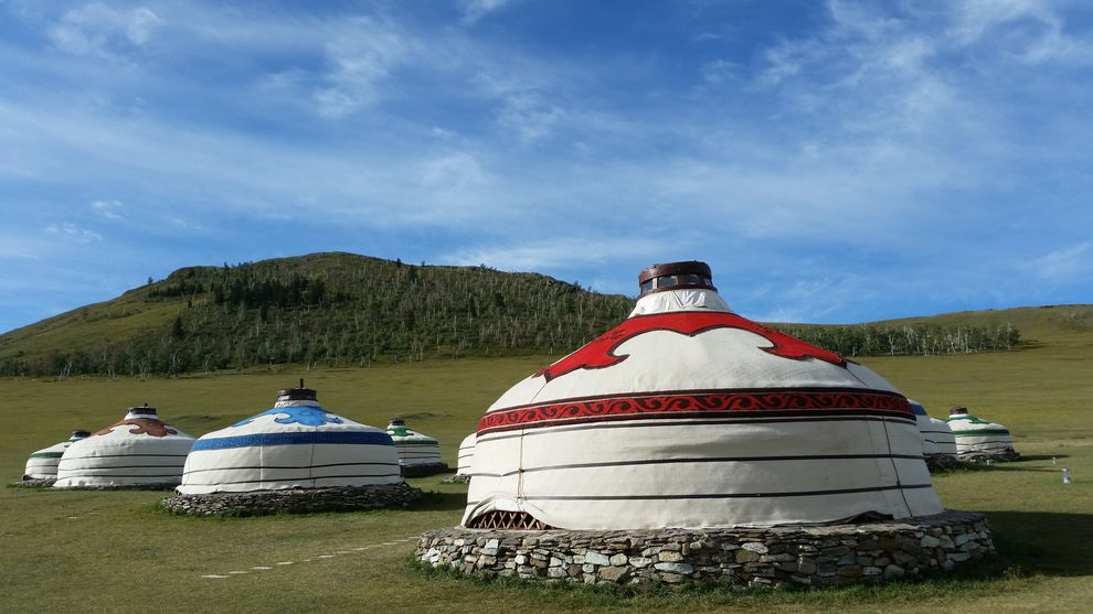 Bild zeigt Jurte in der mongolischen Landschaft