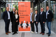 Bildunterschrift: v.l.n.r.: Johannes Mayr, Udo Wagner, Laura Maria Wallnöfer, Leonore Lendl-Lewisch, Monika Koller, Klaus Dürrschmid, Rainer Haas.