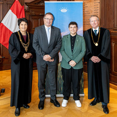 v.l. Rektorin Eva Schulev-Steindl, AGRANA-Vorstand Franz Ennser, Preisträgerin Marianna Giancaterino und Vizerektor Christian Obinger (c) BOKU University